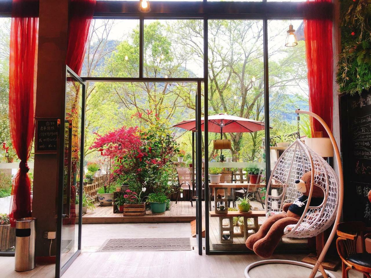 Ancient Street No.5 Youth Chic Hotel Wuyishan  Exteriör bild